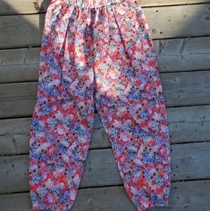 Lululemon capri's; size 4; floral print